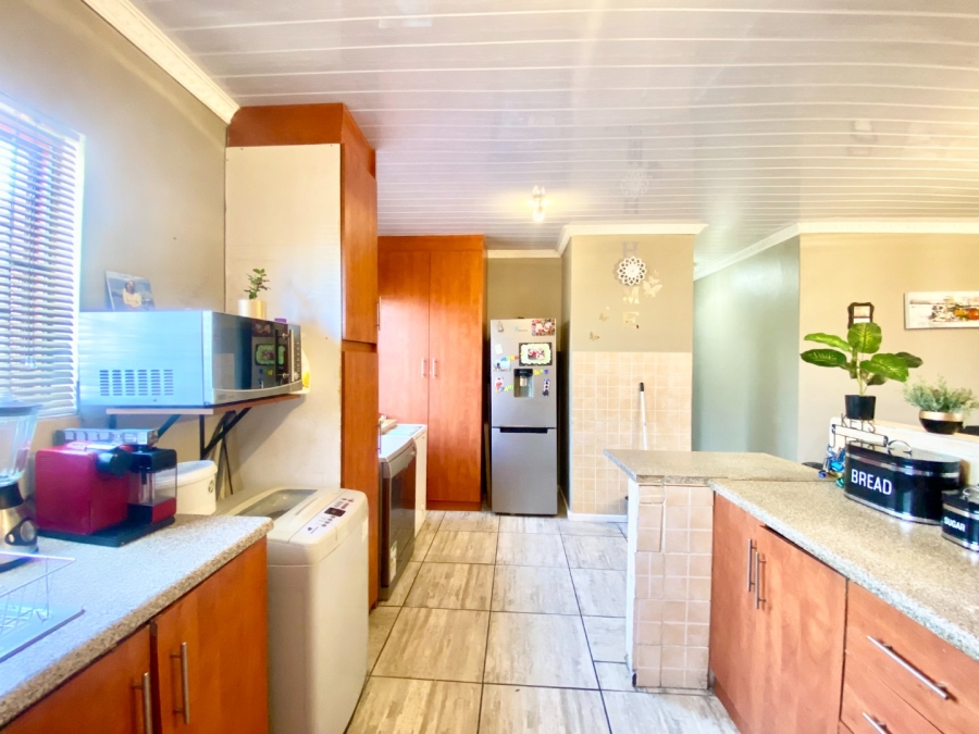 3 Bedroom Property for Sale in Highbury Park Western Cape